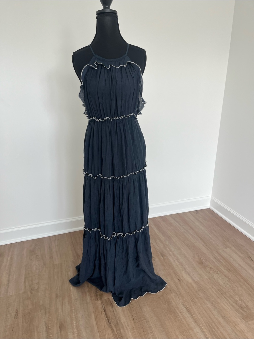 Misope Haltered Neck Ruffle-Tiered Maxi Dress in White accented Navy size L